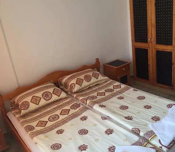 Penzion Complex Laguna-kantardzhiev