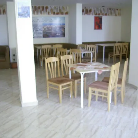 Guest house Complex Laguna-kantardzhiev *